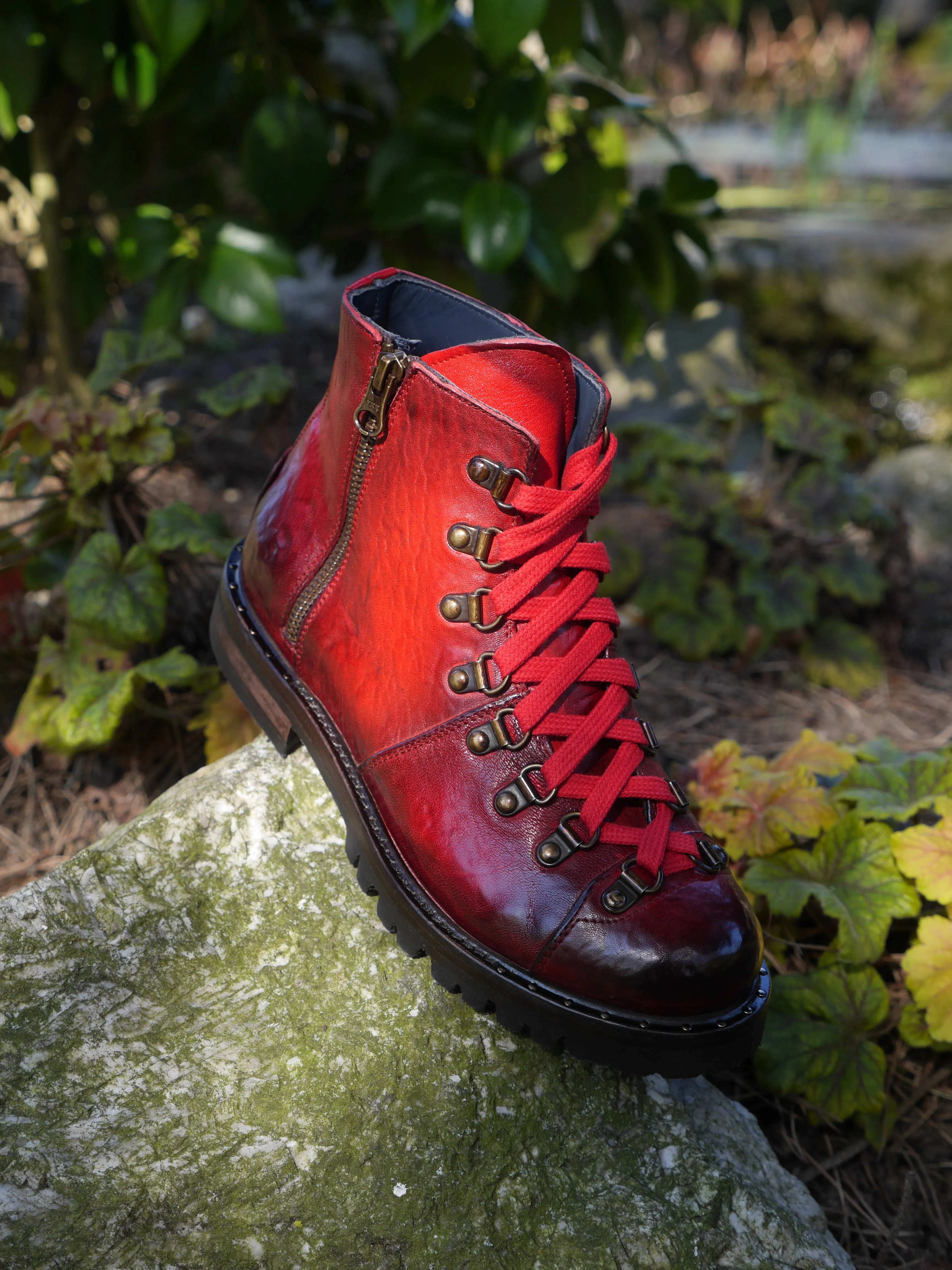 1055- Red Commando