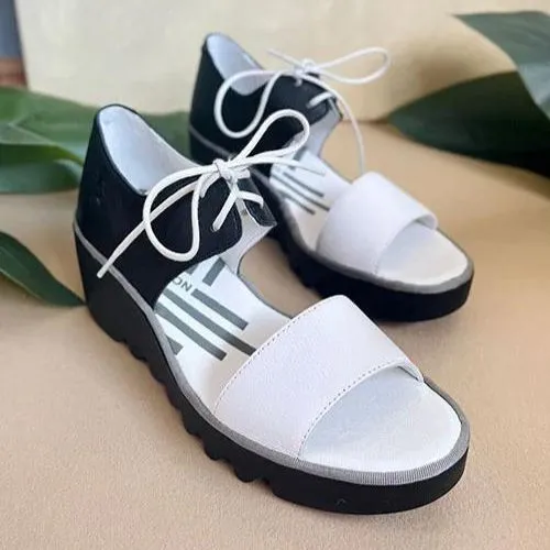 Bilu Laced Wedge