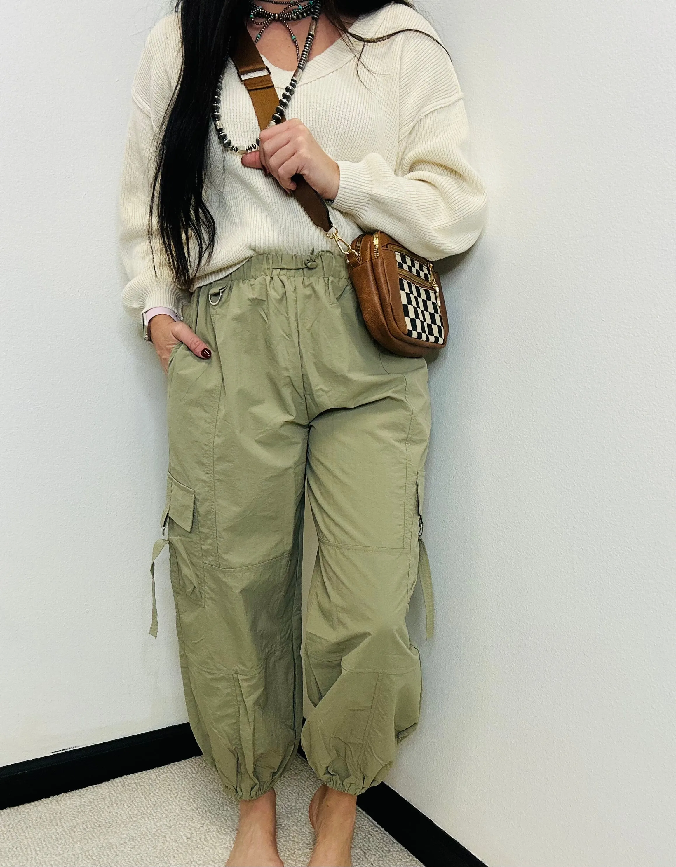 Carter Cargo Joggers in Olive