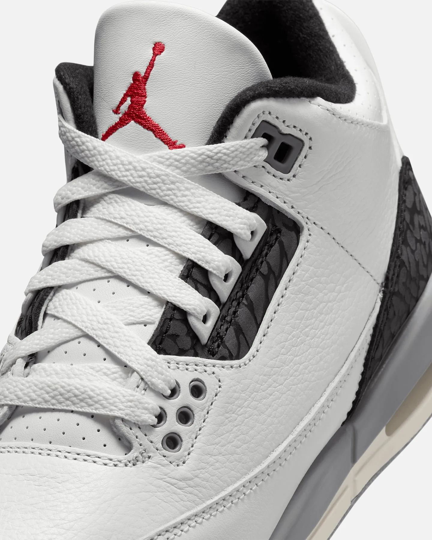 Jordan Kids' Air Jordan 3 Retro (GS) "Cement Grey" Summit White/Fire Red Cement