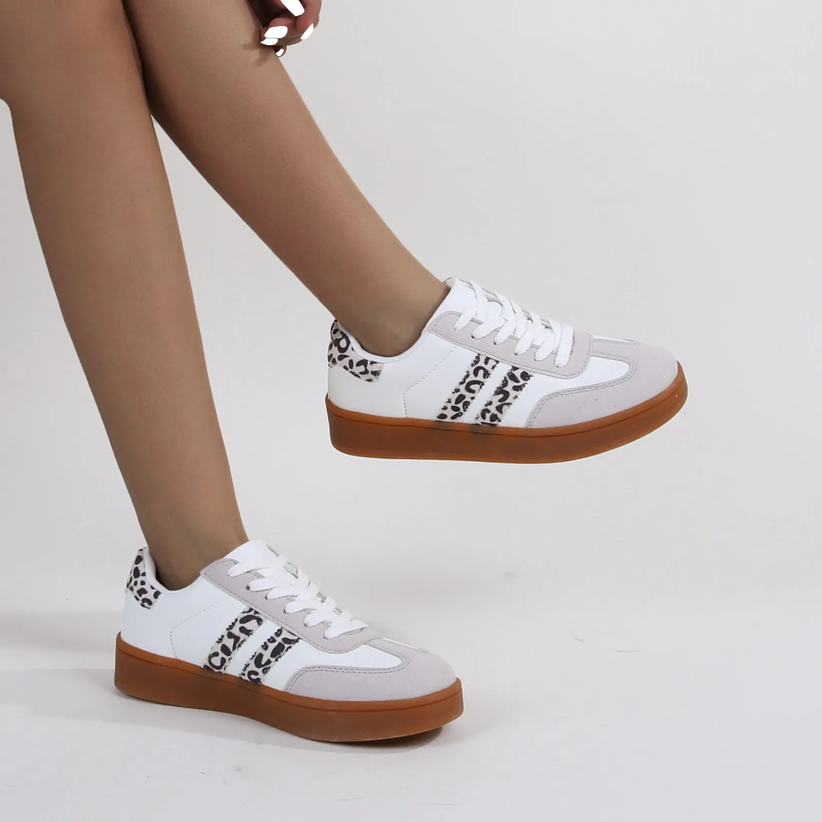 Lisa Retro Gum Sole Sneakers