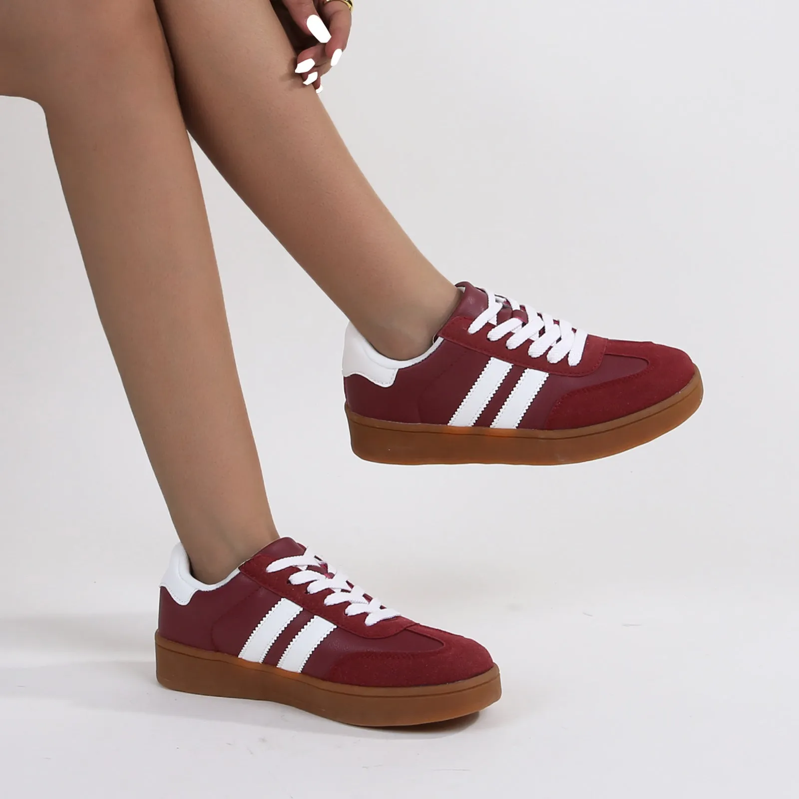 Lisa Retro Gum Sole Sneakers