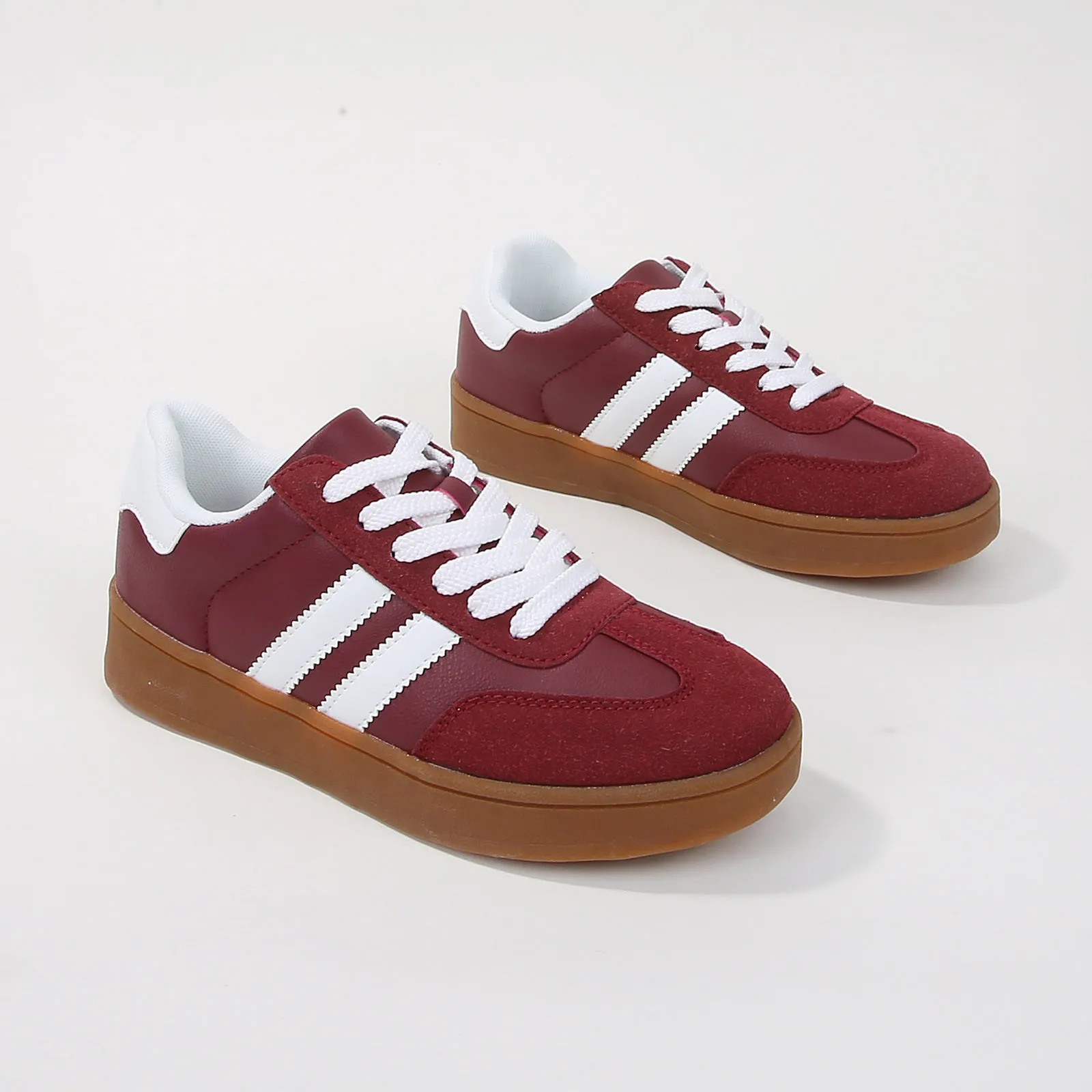 Lisa Retro Gum Sole Sneakers