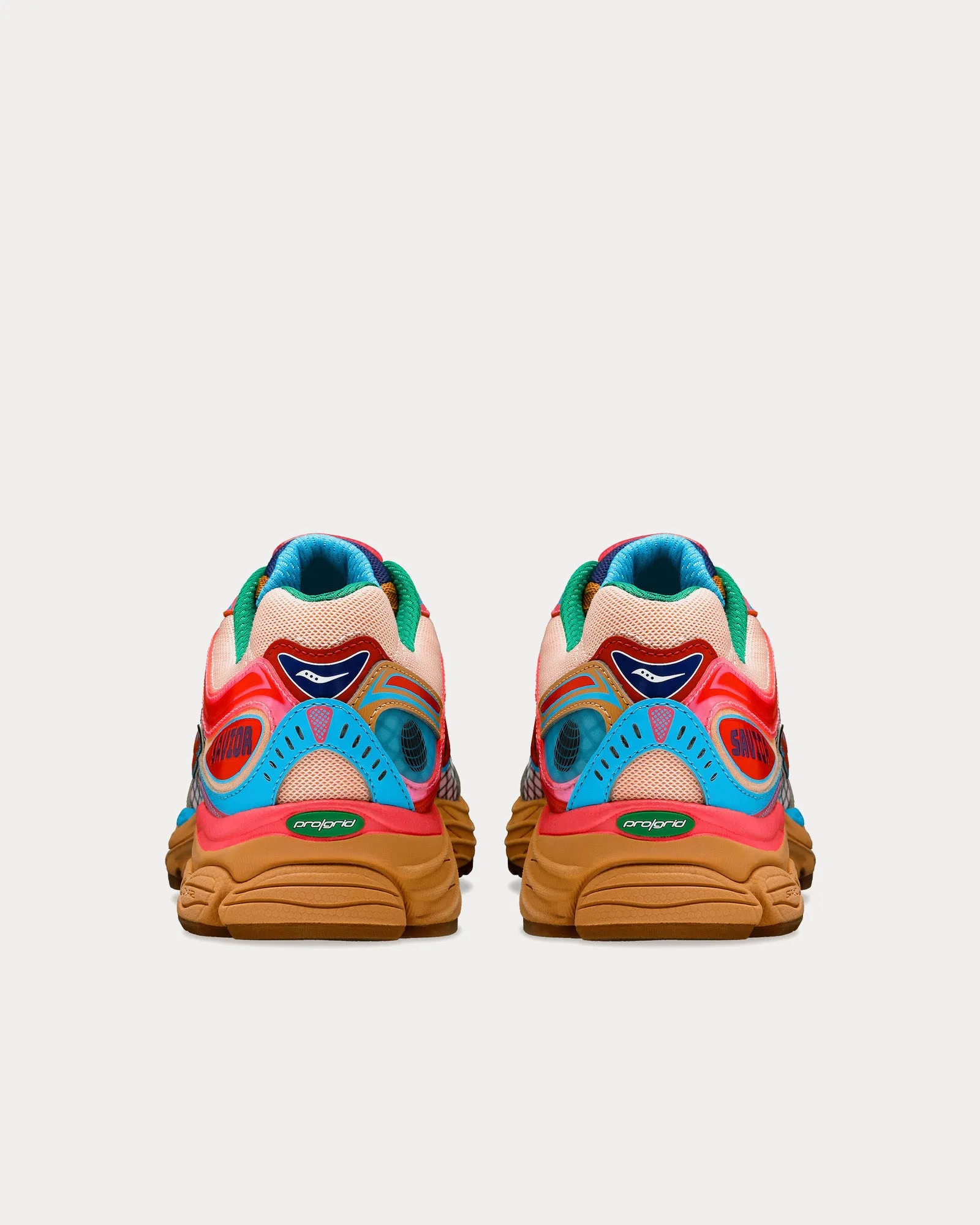 ProGrid Omni 9 Tan / Pink Low Top Sneakers