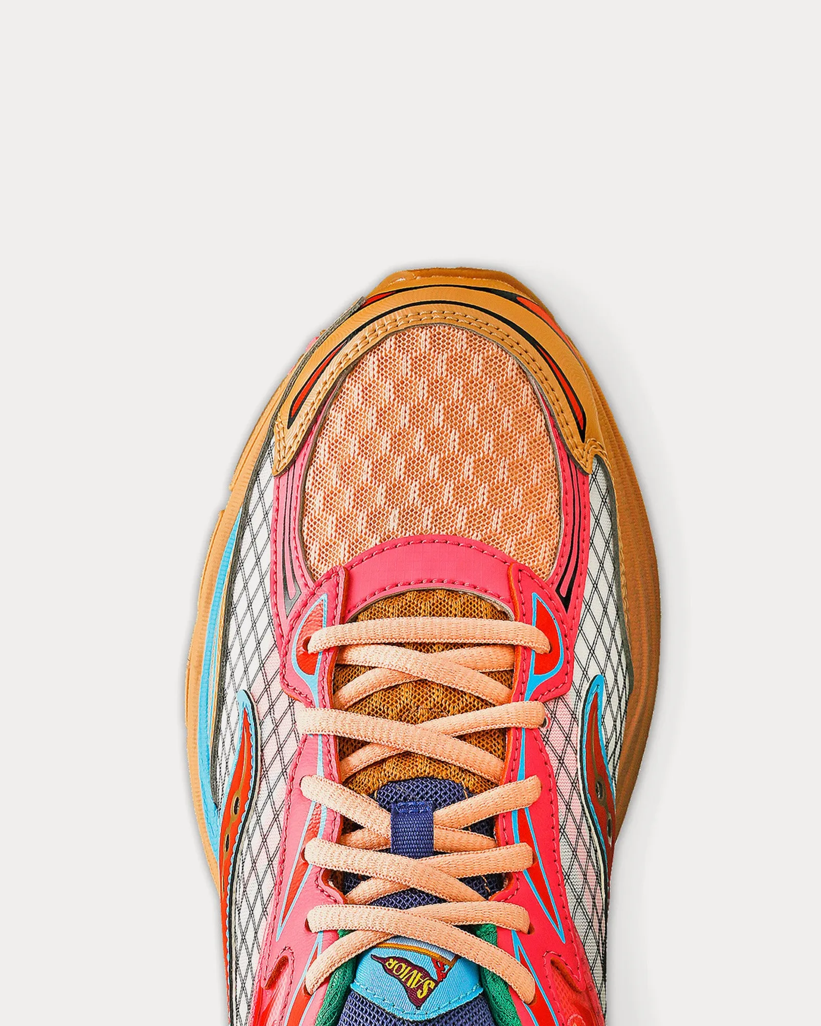 ProGrid Omni 9 Tan / Pink Low Top Sneakers