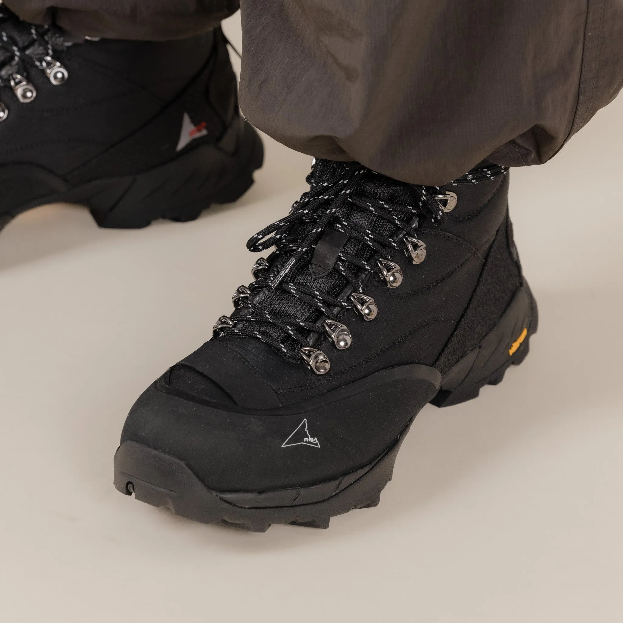 Roa Hiking - Andreas Strap Hiking Boots - Black