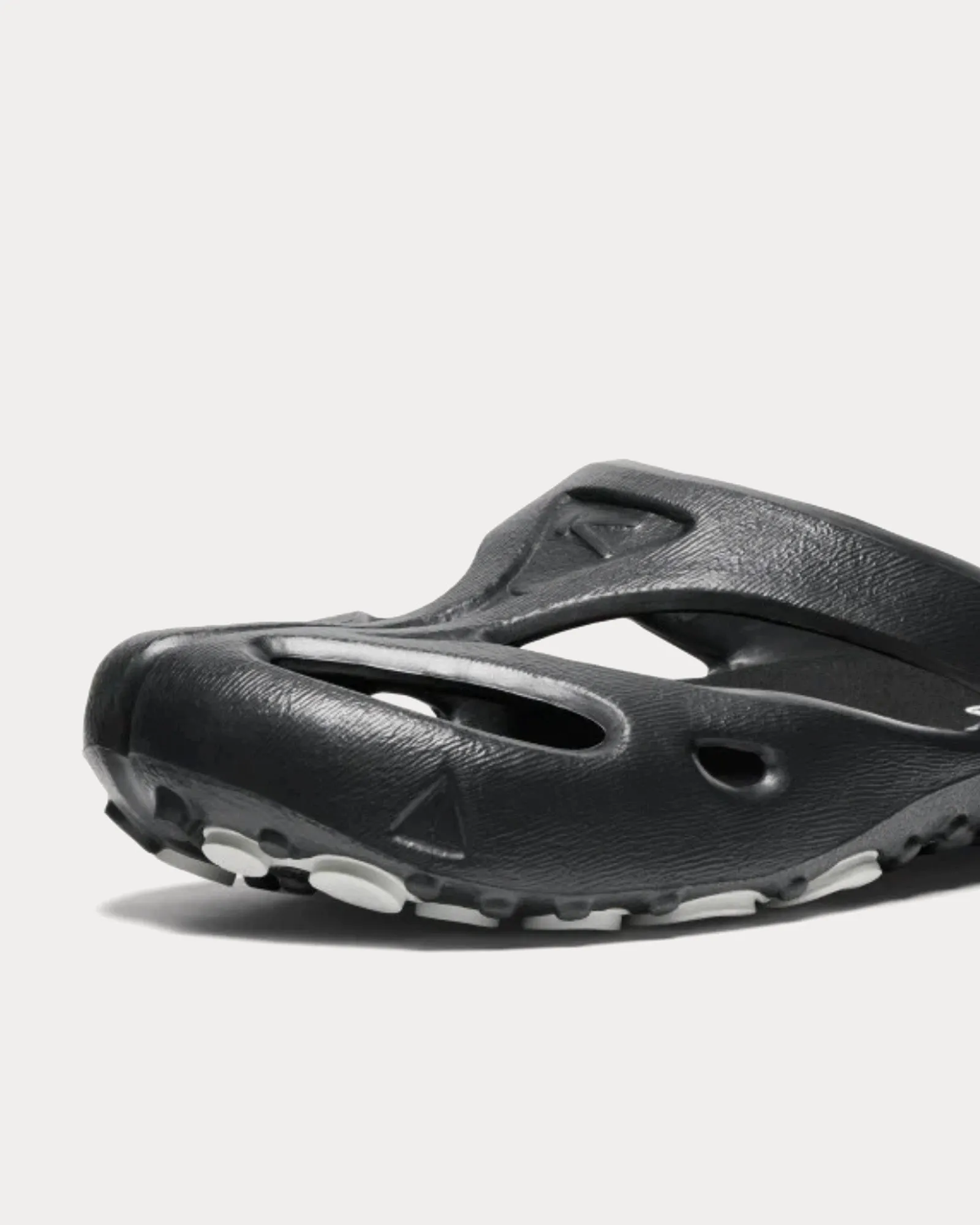 Shanti Black / Dawn Blue Clogs