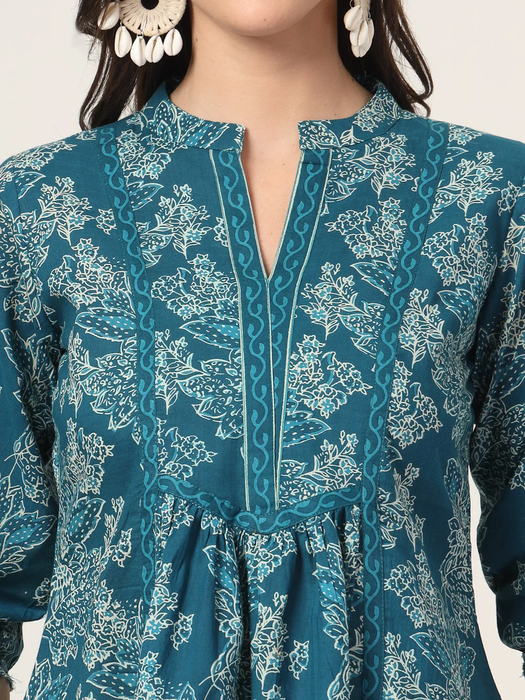 Style Quotient Women Blue and white Printed Tunic