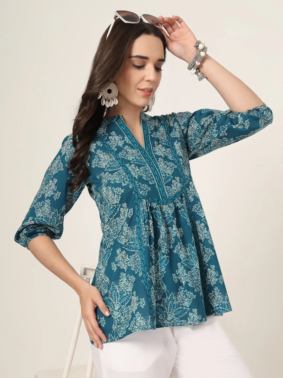 Style Quotient Women Blue and white Printed Tunic