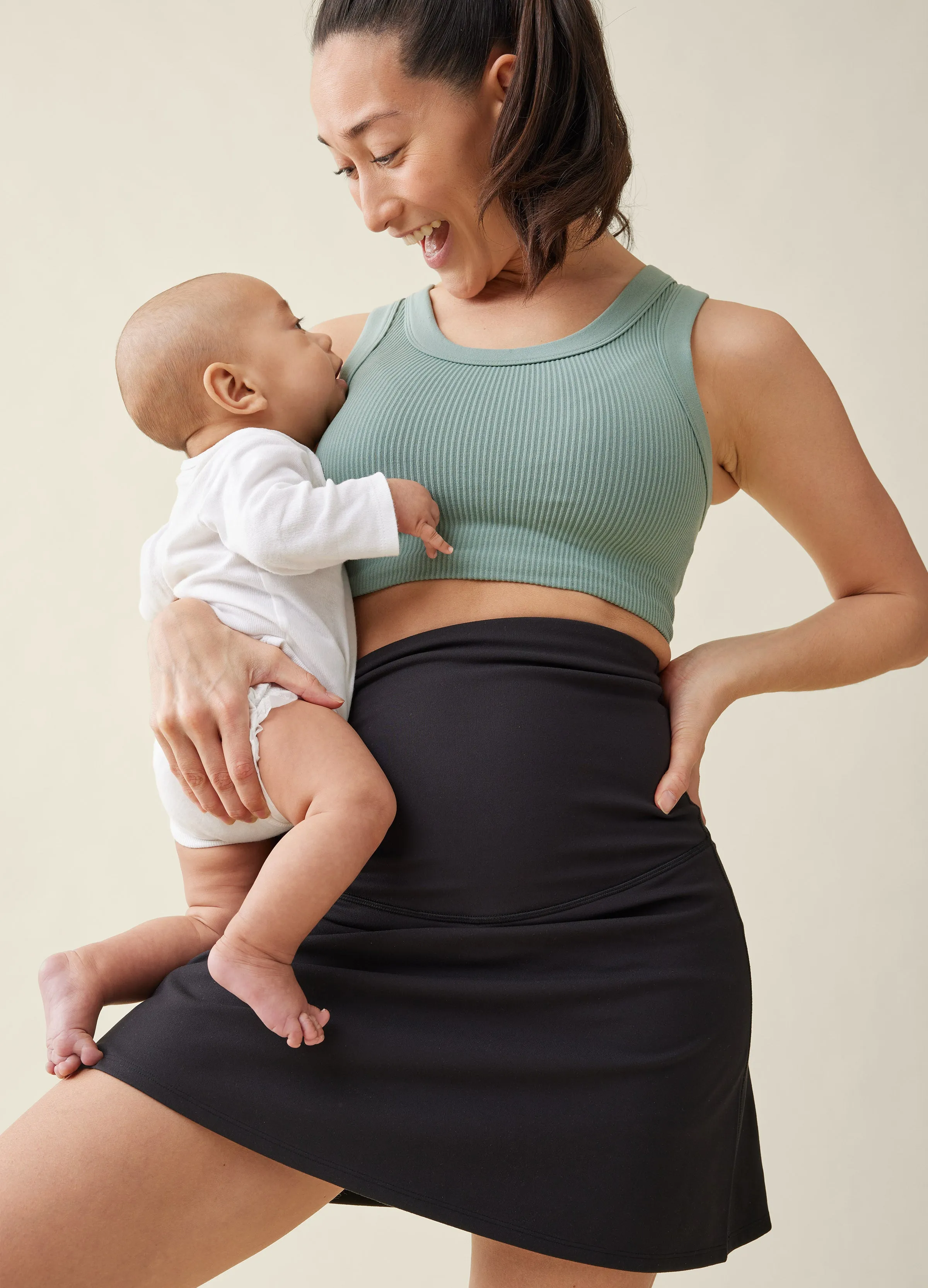 The New Mama Black Postpartum Support Skort