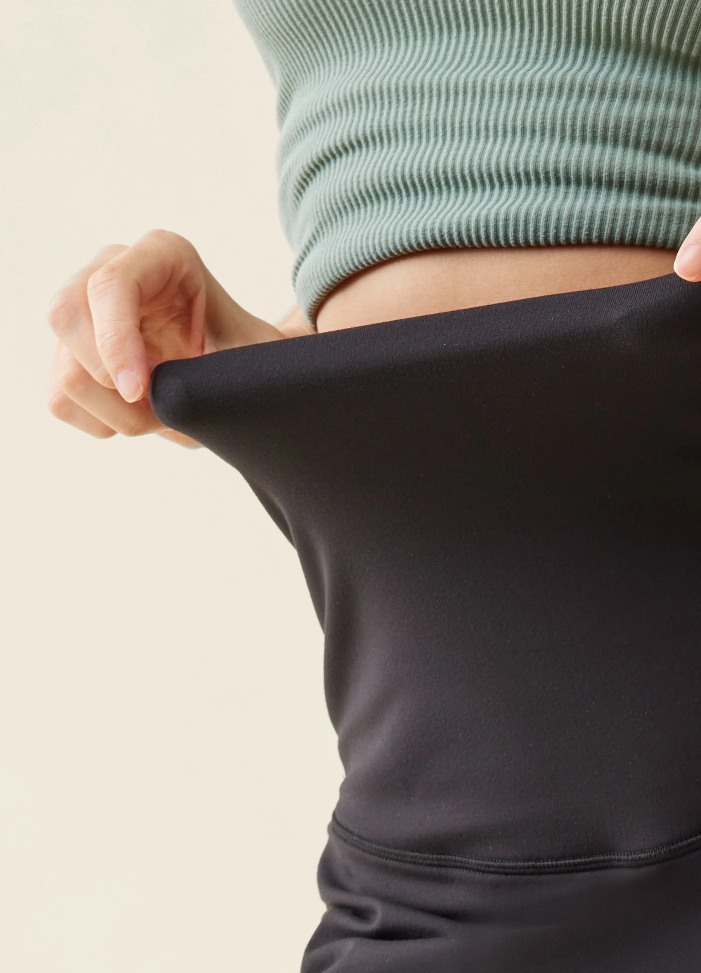 The New Mama Black Postpartum Support Skort