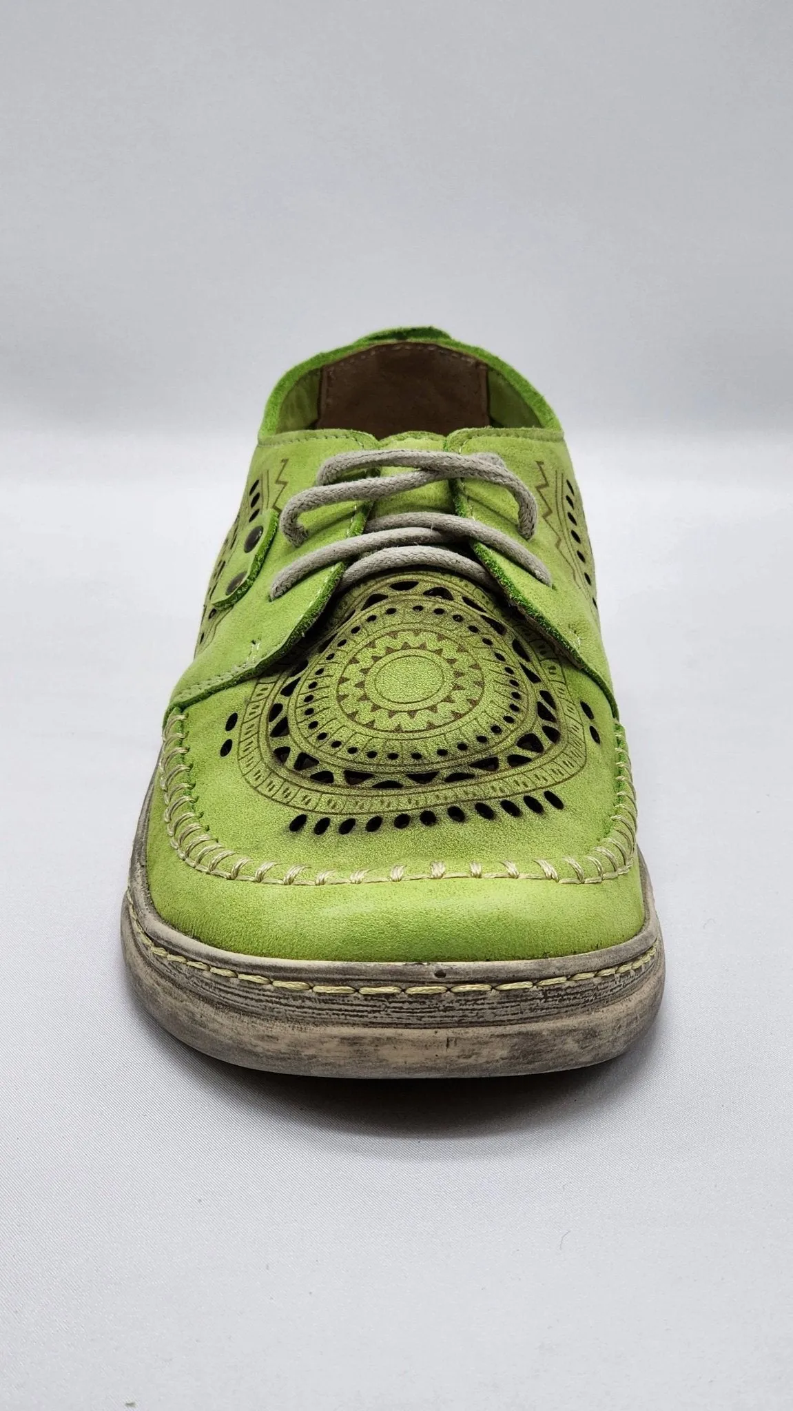 Women's Timeless Low-Top Leather Shoes - Green